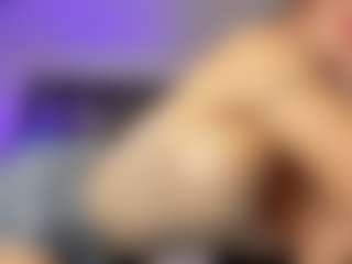 Adri Rogers's Live Sex Cam Show