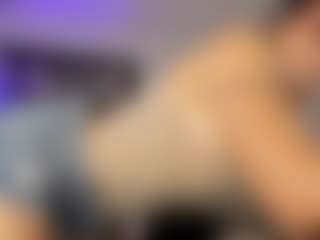 Adri Rogers's Live Sex Cam Show