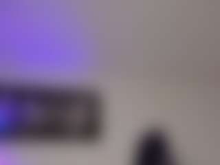 Adri Rogers's Live Sex Cam Show