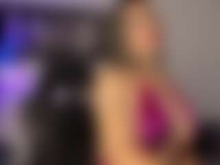 Adri Rogers's Live Sex Cam Show