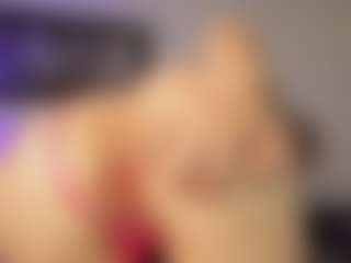 Adri Rogers's Live Sex Cam Show