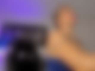 Adri Rogers's Live Sex Cam Show