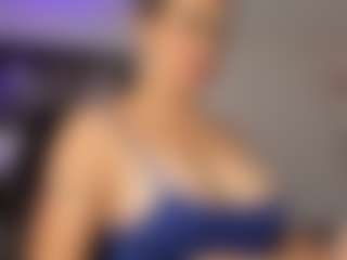 Adri Rogers's Live Sex Cam Show