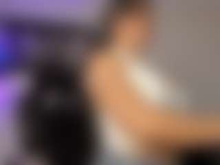 Adri Rogers's Live Sex Cam Show