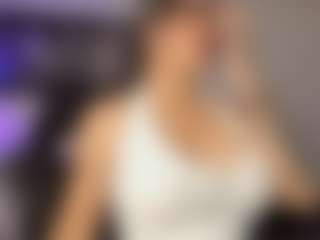 Adri Rogers's Live Sex Cam Show