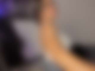 Adri Rogers's Live Sex Cam Show