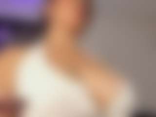 Adri Rogers's Live Sex Cam Show