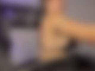 Adri Rogers's Live Sex Cam Show