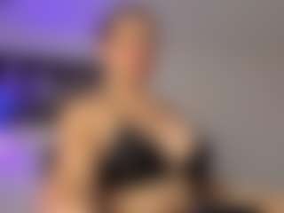 Adri Rogers's Live Sex Cam Show