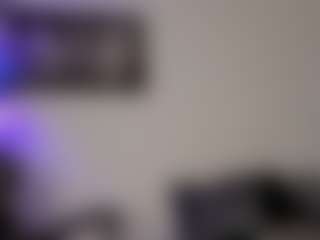 Adri Rogers's Live Sex Cam Show
