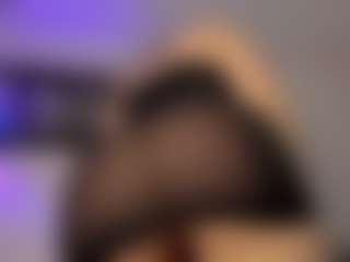 Adri Rogers's Live Sex Cam Show