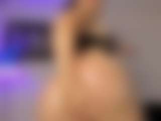 Adri Rogers's Live Sex Cam Show