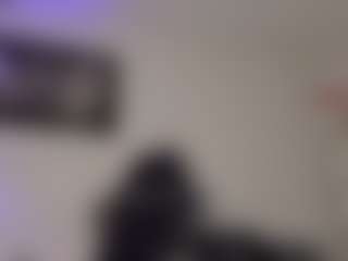 Adri Rogers's Live Sex Cam Show