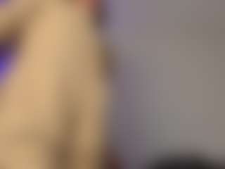 Adri Rogers's Live Sex Cam Show