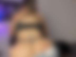 Adri Rogers's Live Sex Cam Show