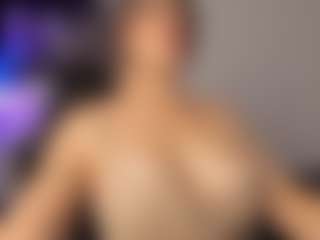 Adri Rogers's Live Sex Cam Show