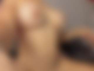 Adri Rogers's Live Sex Cam Show