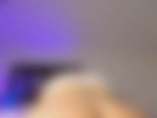 Adri Rogers's Live Sex Cam Show