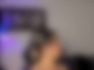 Adri Rogers's Live Sex Cam Show