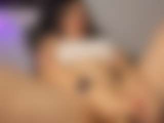 Live cam show with Adri Rogers - Athletic on sexytreat.net