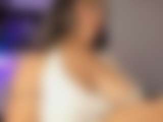 Adri Rogers's Live Sex Cam Show