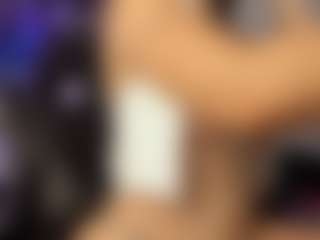 Adri Rogers's Live Sex Cam Show