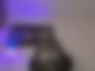 Adri Rogers's Live Sex Cam Show