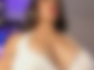 Adri Rogers's Live Sex Cam Show