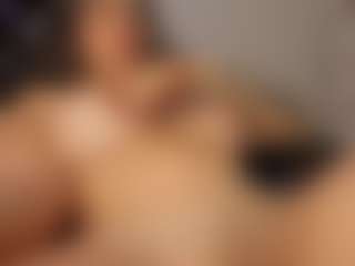 Adri Rogers's Live Sex Cam Show