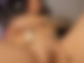 Adri Rogers's Live Sex Cam Show