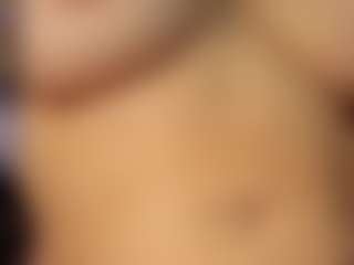 Adri Rogers's Live Sex Cam Show