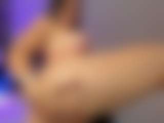Adri Rogers's Live Sex Cam Show