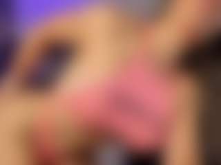 Adri Rogers's Live Sex Cam Show