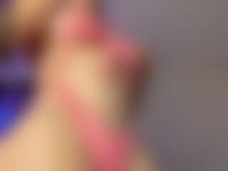 Adri Rogers's Live Sex Cam Show