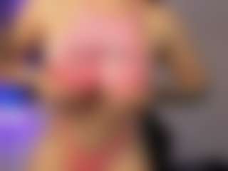Adri Rogers's Live Sex Cam Show