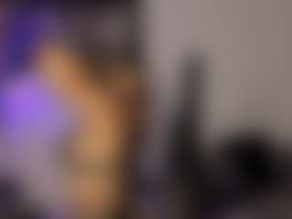 Adri Rogers's Live Sex Cam Show