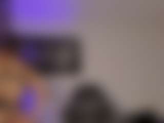 Adri Rogers's Live Sex Cam Show