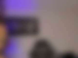 Adri Rogers's Live Sex Cam Show