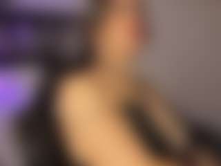 Live cam show with Adri Rogers - Dildo Or Vibrator on Camsoda