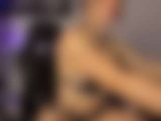 Adri Rogers's Live Sex Cam Show