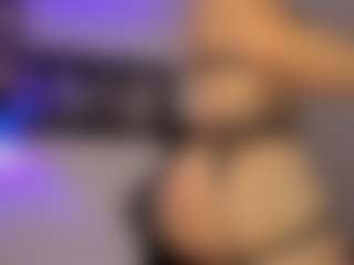 Adri Rogers's Live Sex Cam Show