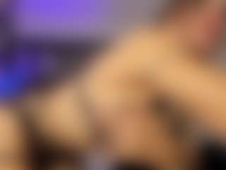 Adri Rogers's Live Sex Cam Show