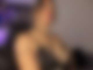 Adri Rogers's Live Sex Cam Show