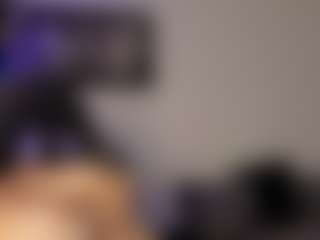 Adri Rogers's Live Sex Cam Show