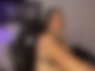 Adri Rogers's Live Sex Cam Show