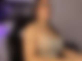 Adri Rogers's Live Sex Cam Show