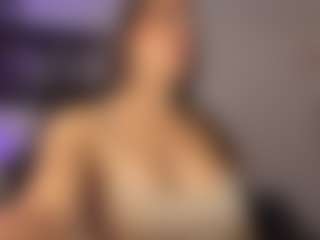 Live cam show with Adri Rogers - Big Ass on Camsoda