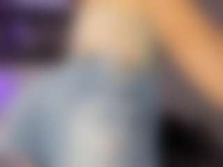 Adri Rogers's Live Sex Cam Show