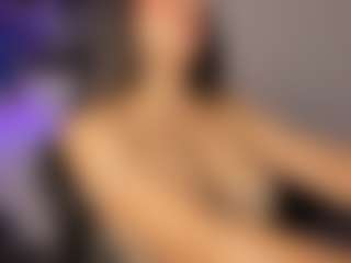 Adri Rogers's Live Sex Cam Show