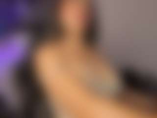 Adri Rogers's Live Sex Cam Show
